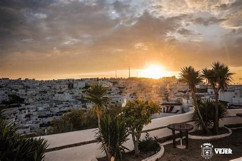 El Claustro Jardín Vejer 